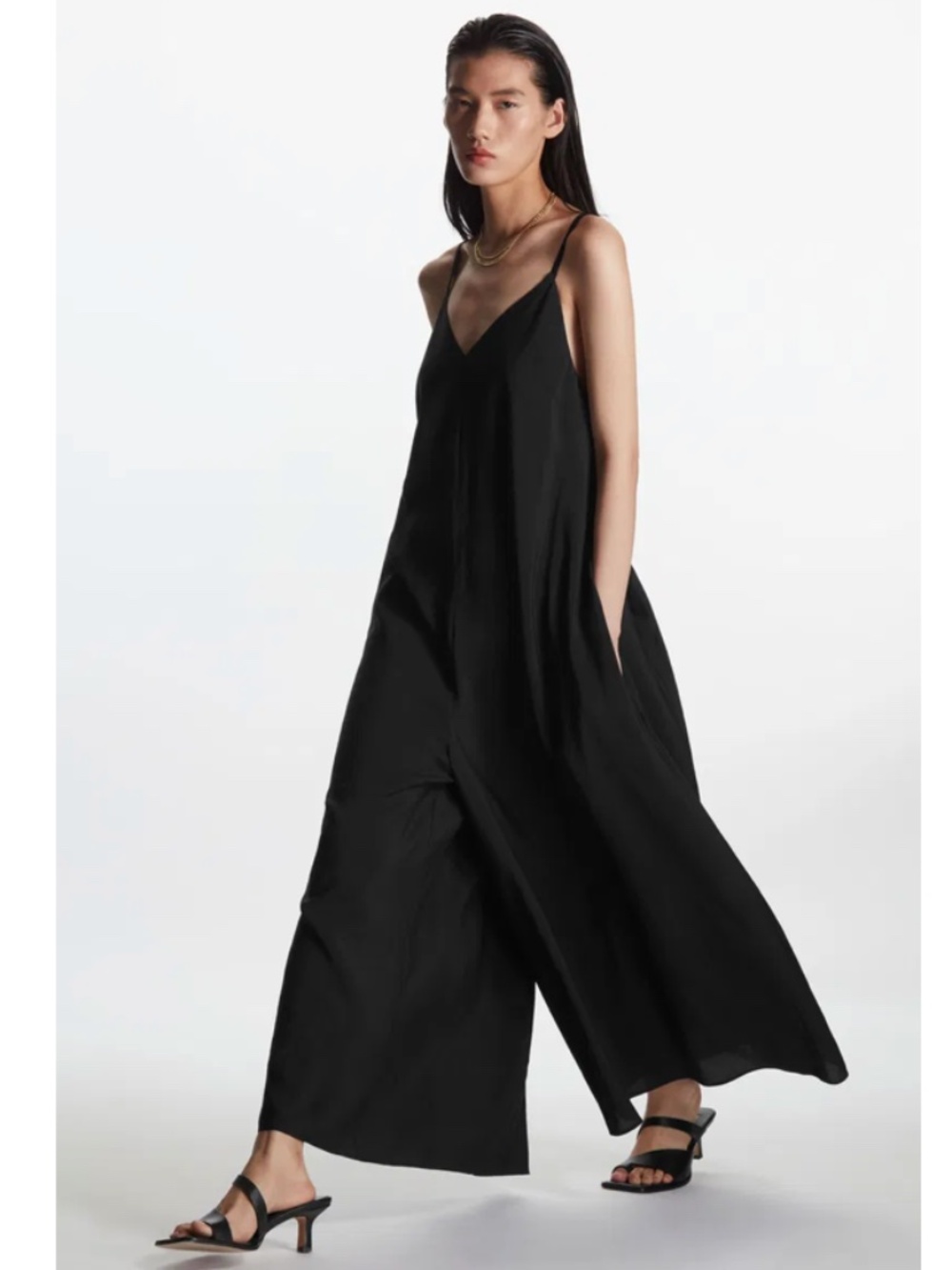 NWT COS Collection of Style V-Neck Wide-Leg Jumpsuit in Black Size Large